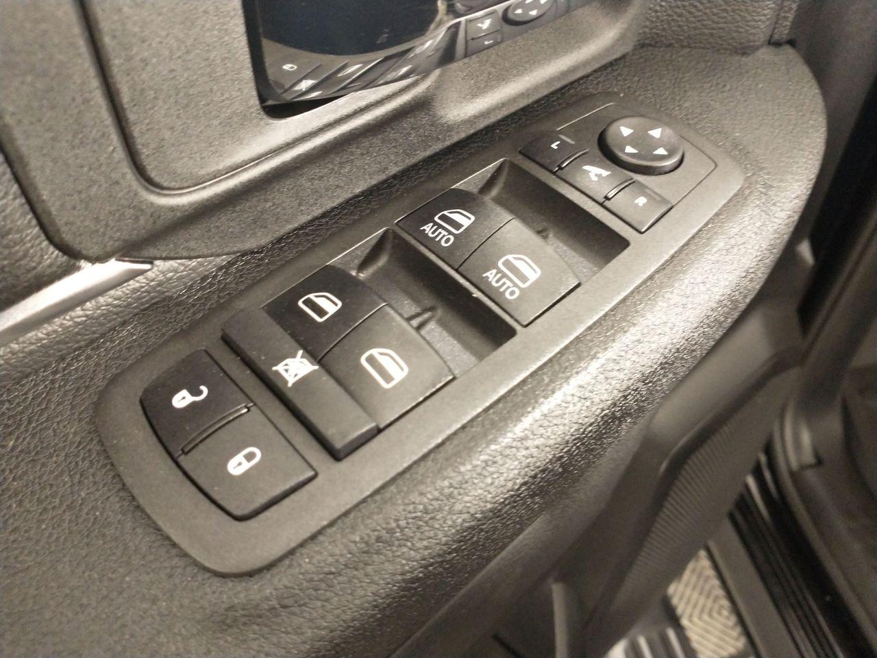 2021 Ram 1500 Classic -4