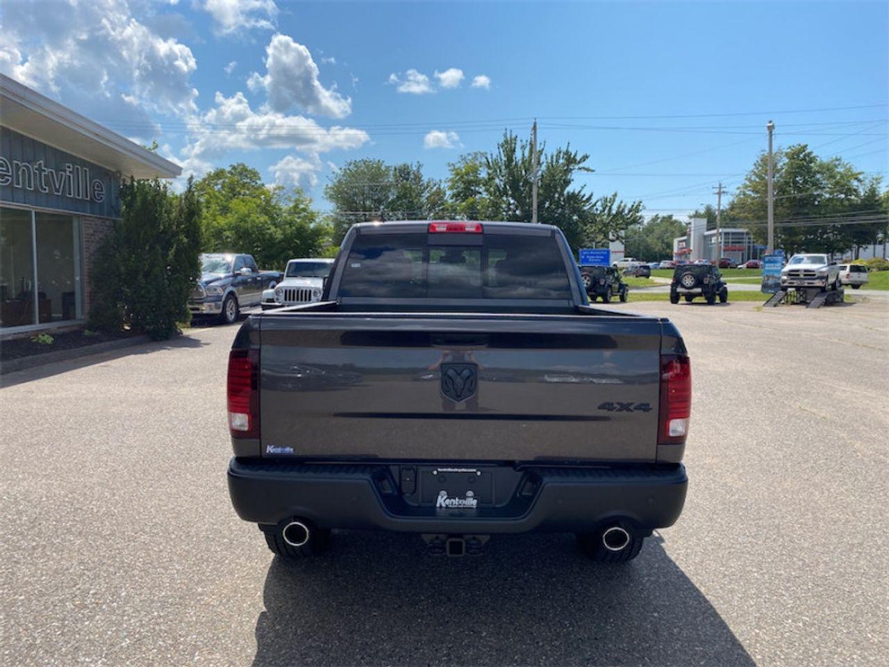 2021 Ram 1500 Classic -3
