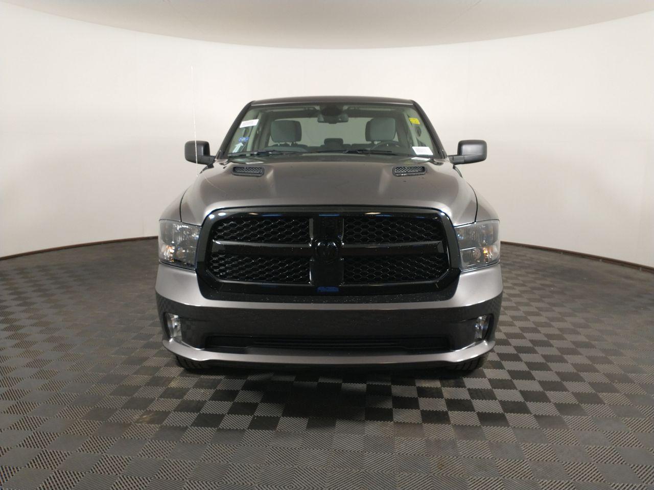 2021 Ram 1500 Classic -1