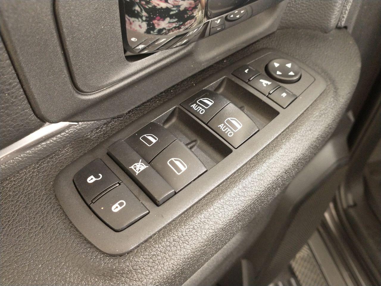 2021 Ram 1500 Classic -4
