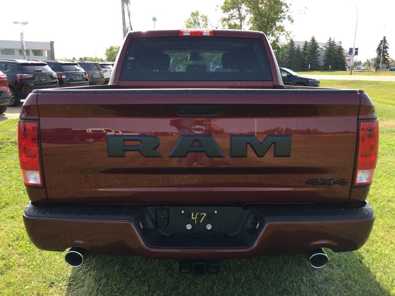 2021 Ram 1500 Classic -3