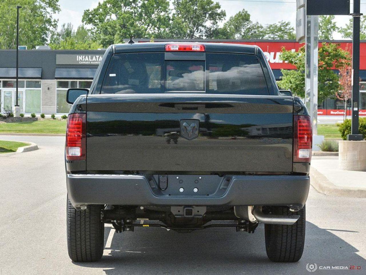 2021 Ram 1500 Classic SLT-4