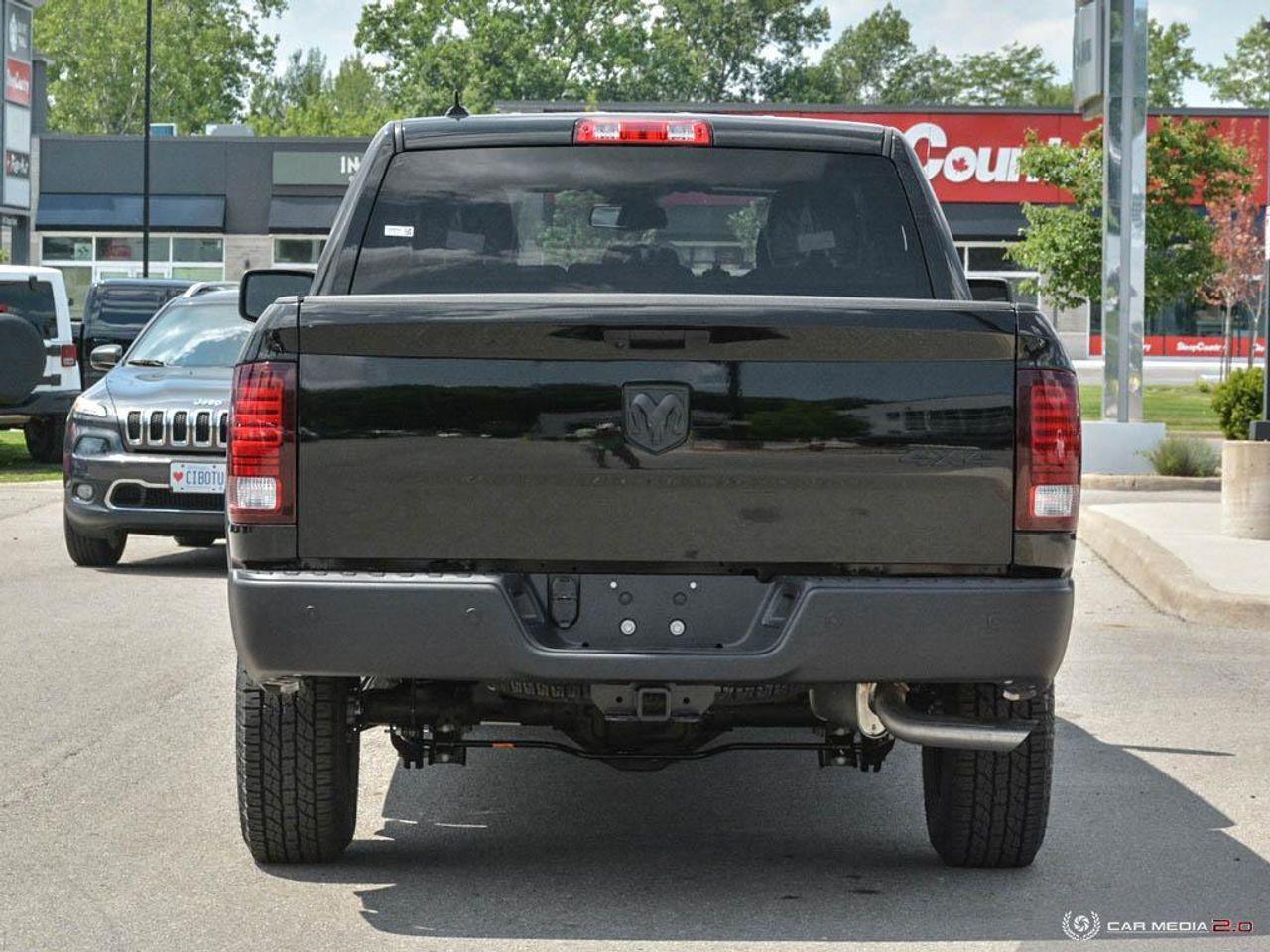 2021 Ram 1500 Classic SLT-4