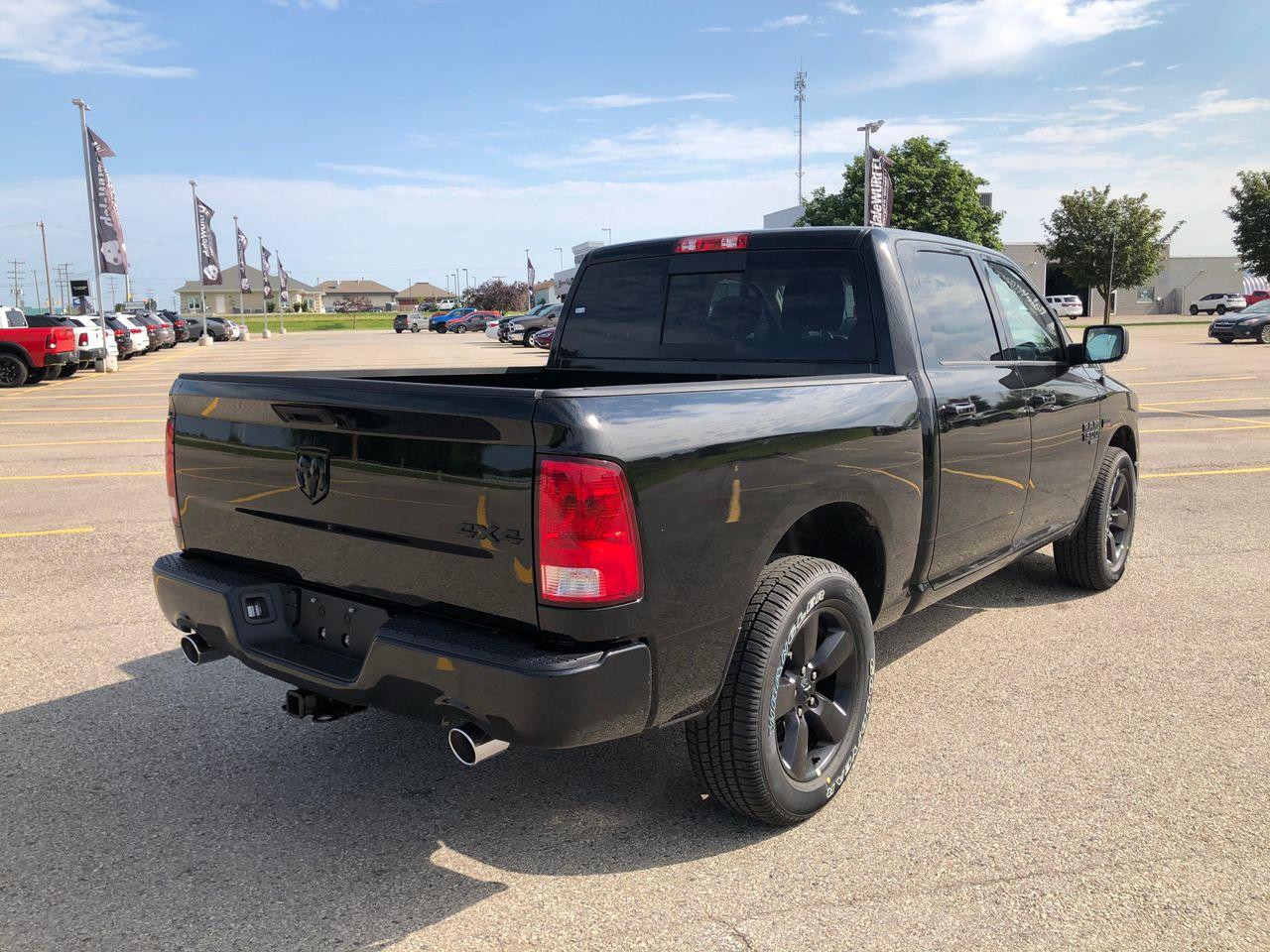2021 Ram 1500 Classic SLT-2
