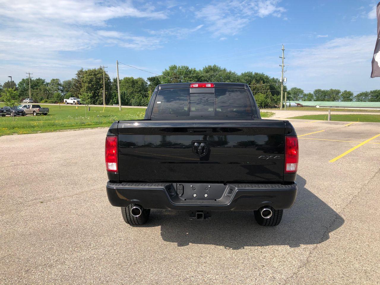 2021 Ram 1500 Classic SLT-3