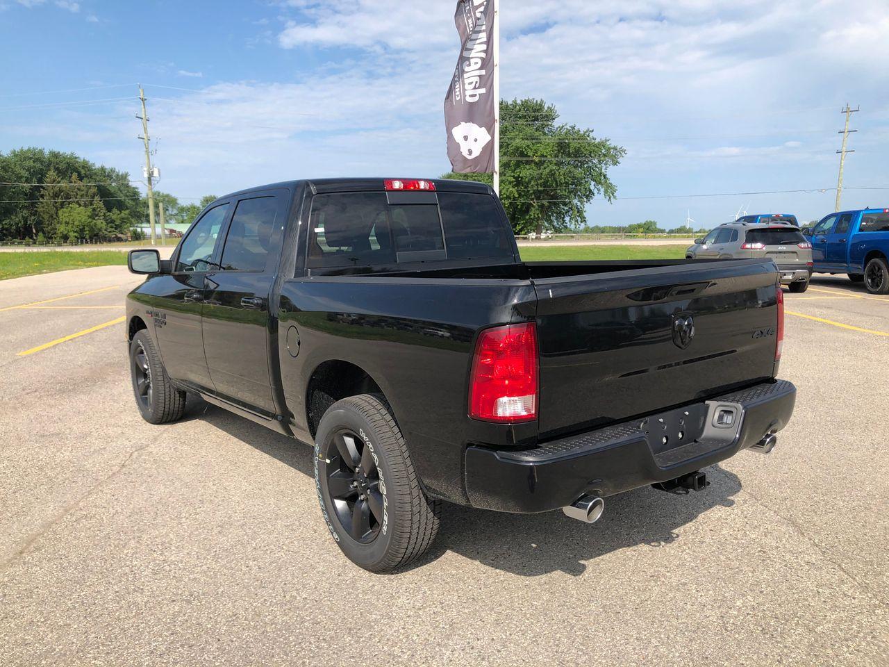 2021 Ram 1500 Classic SLT-4