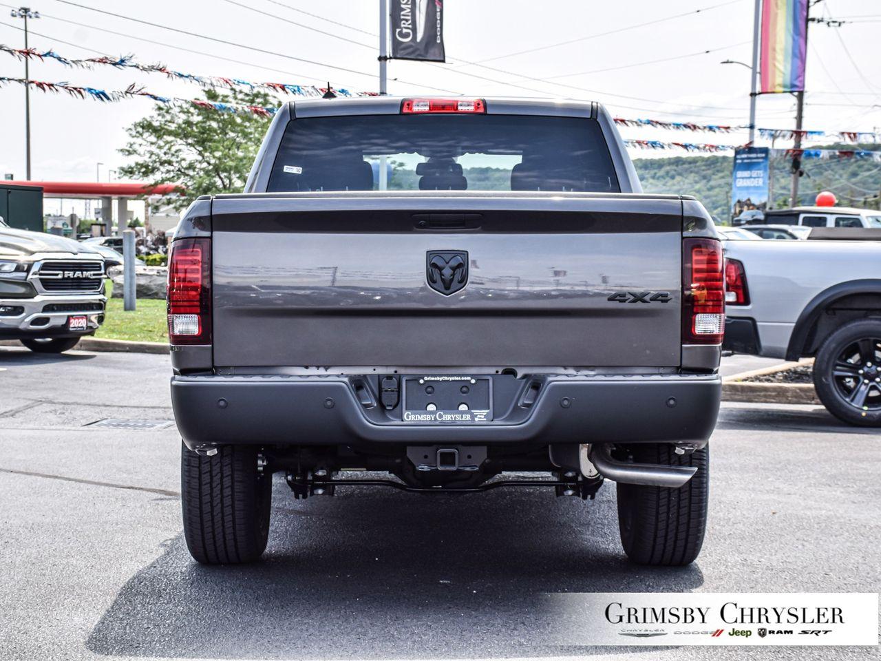 2021 Ram 1500 Classic SLT-4
