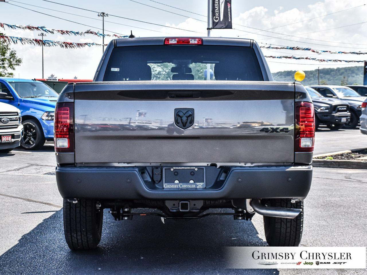 2021 Ram 1500 Classic SLT-4