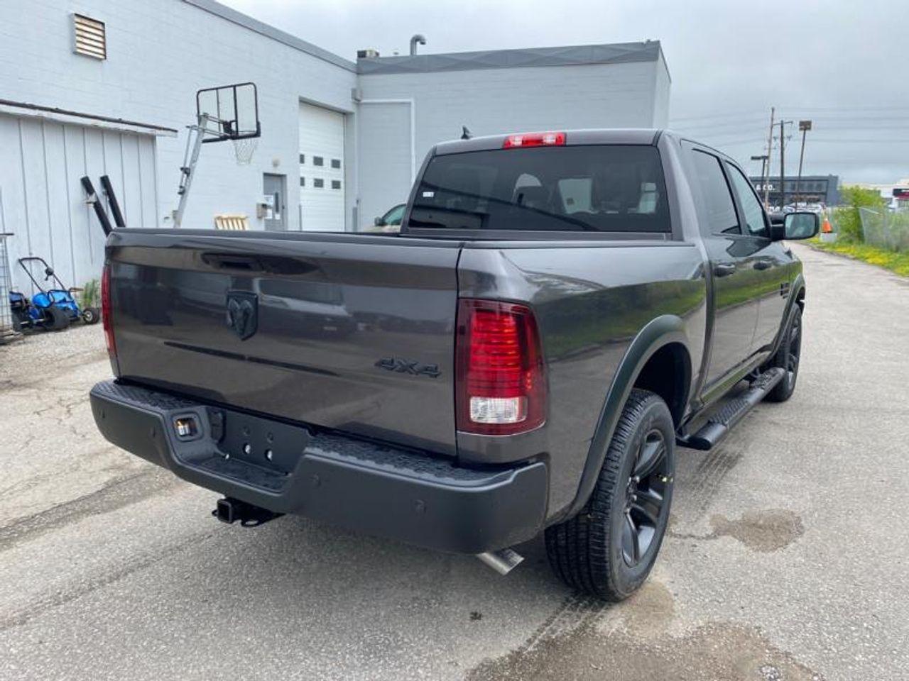 2021 Ram 1500 Classic SLT-4