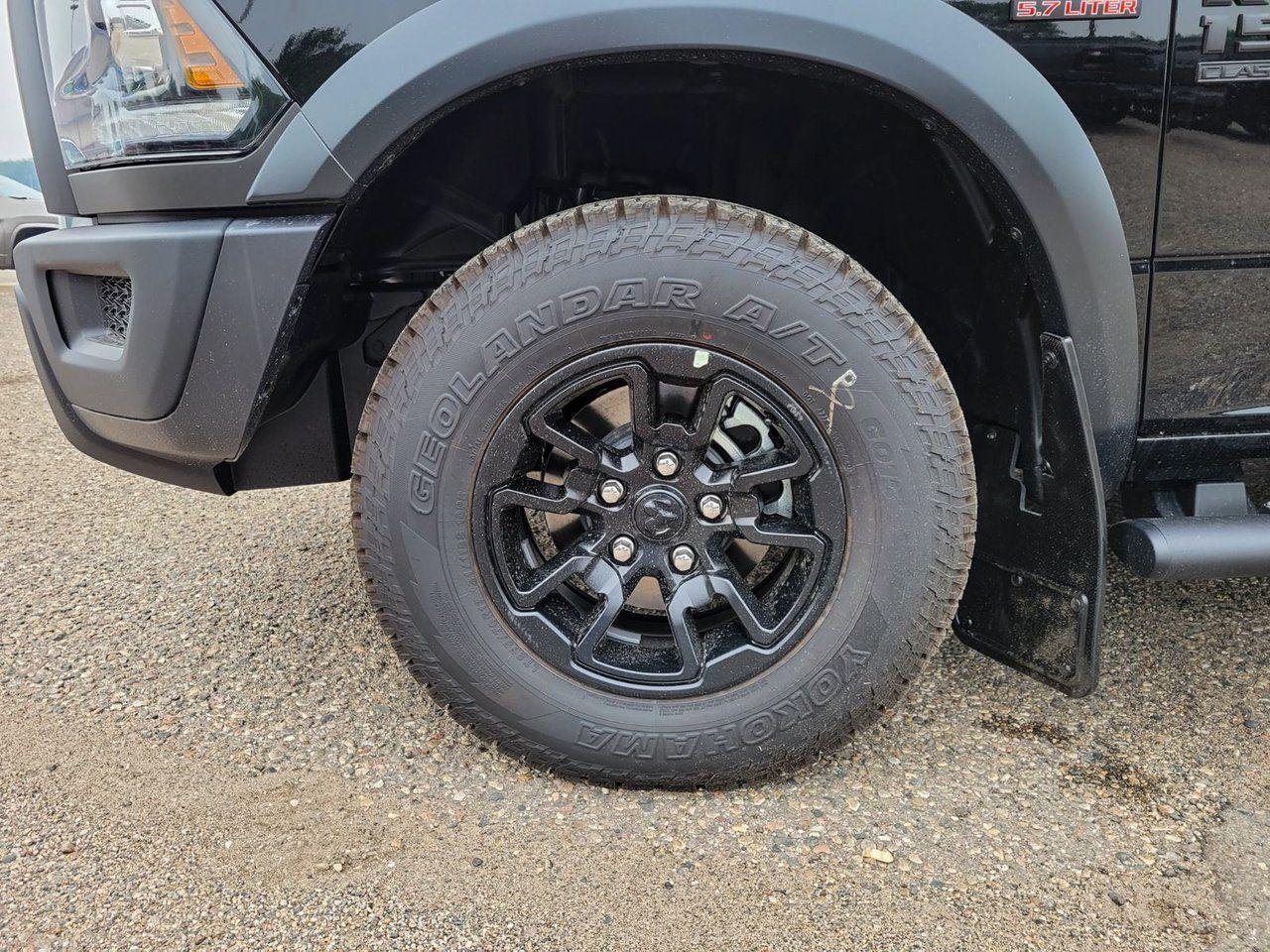 2021 Ram 1500 Classic Warlock-4