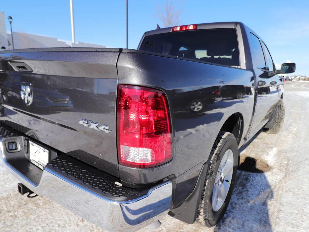 2021 Ram 1500 Classic -3