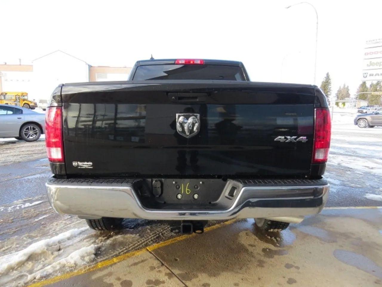 2021 Ram 1500 Classic -3