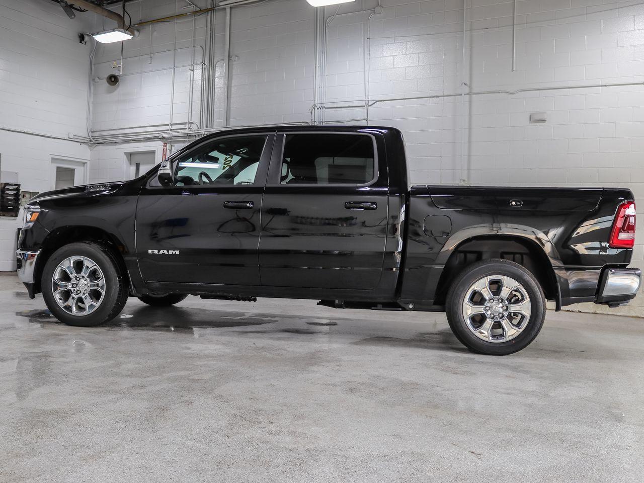 2021 Ram 1500 Big Horn-1