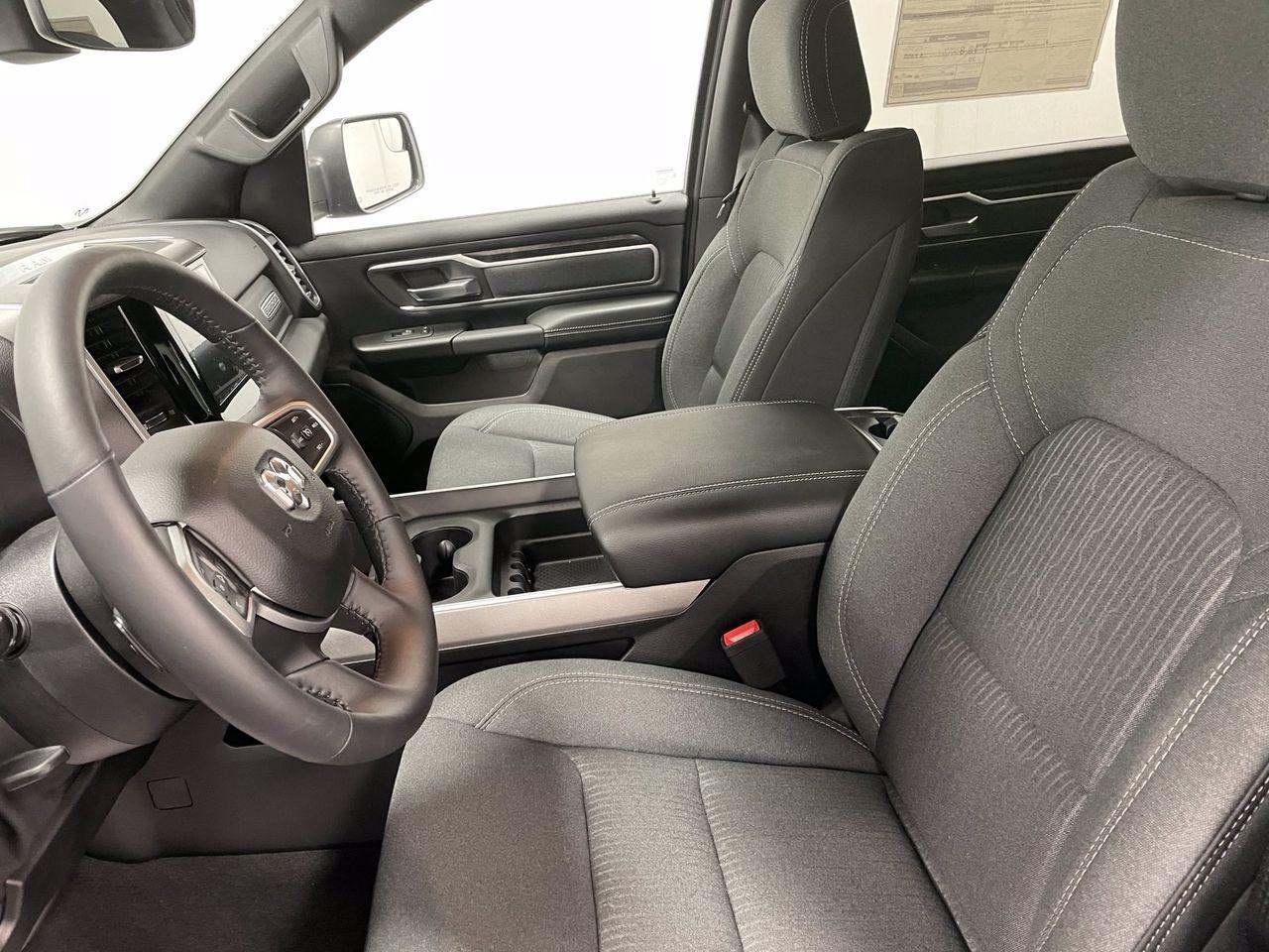 2021 Ram 1500 Big Horn-3