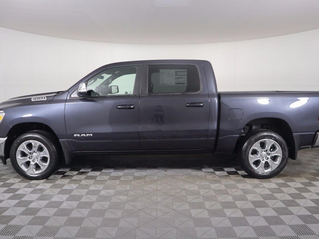 2021 Ram 1500 Big Horn-3