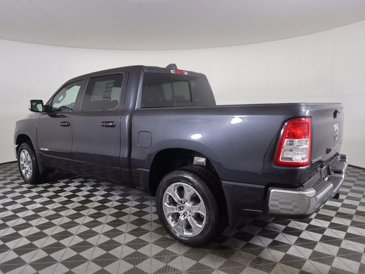 2021 Ram 1500 Big Horn-4