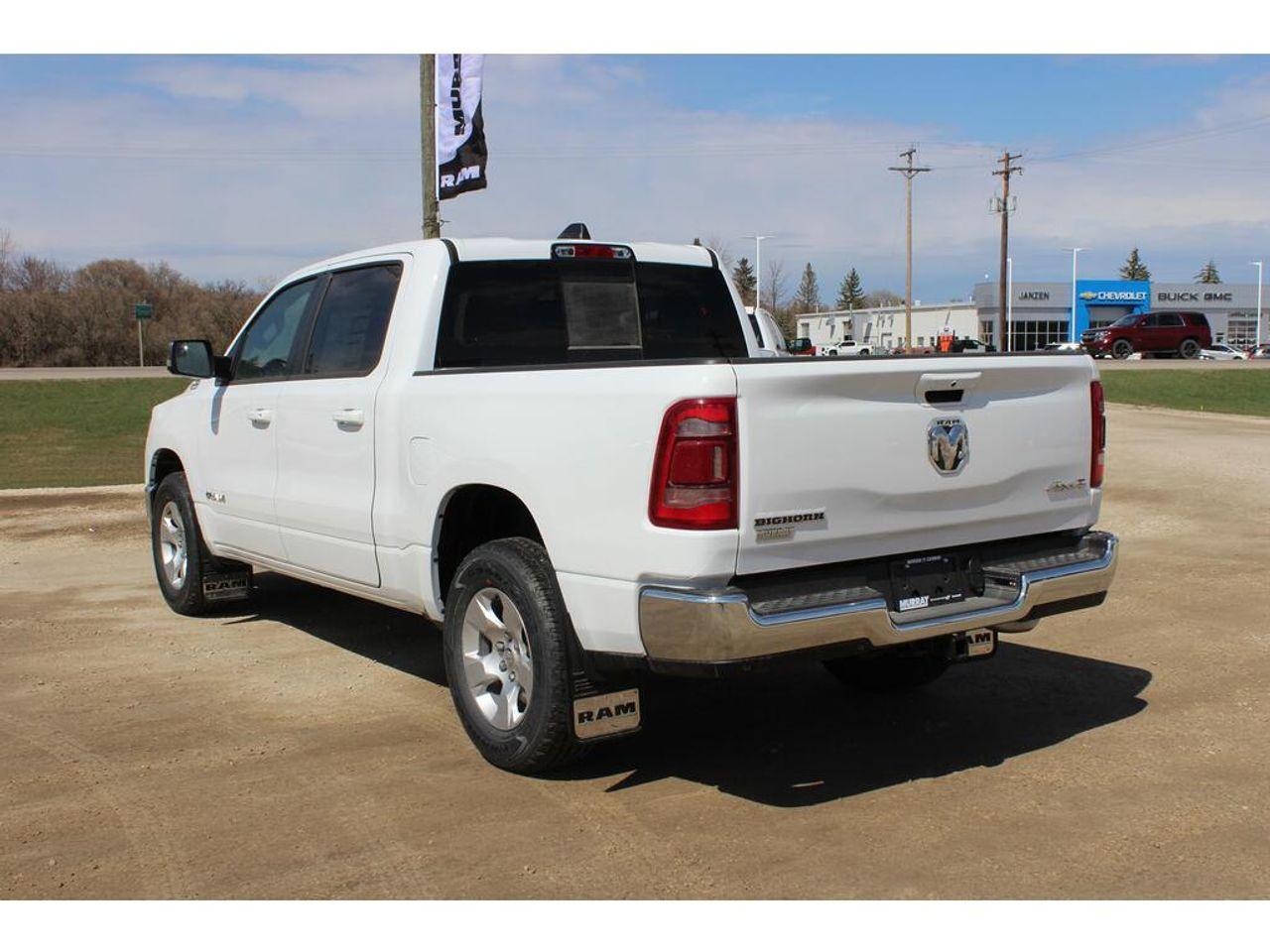 2021 Ram 1500 Big Horn-3