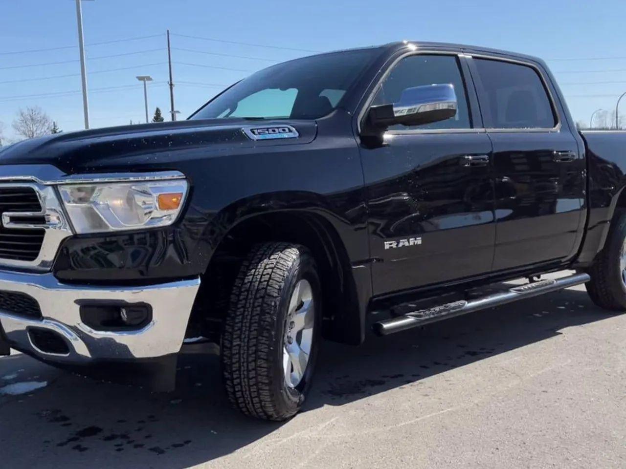 2021 Ram 1500 Big Horn-2