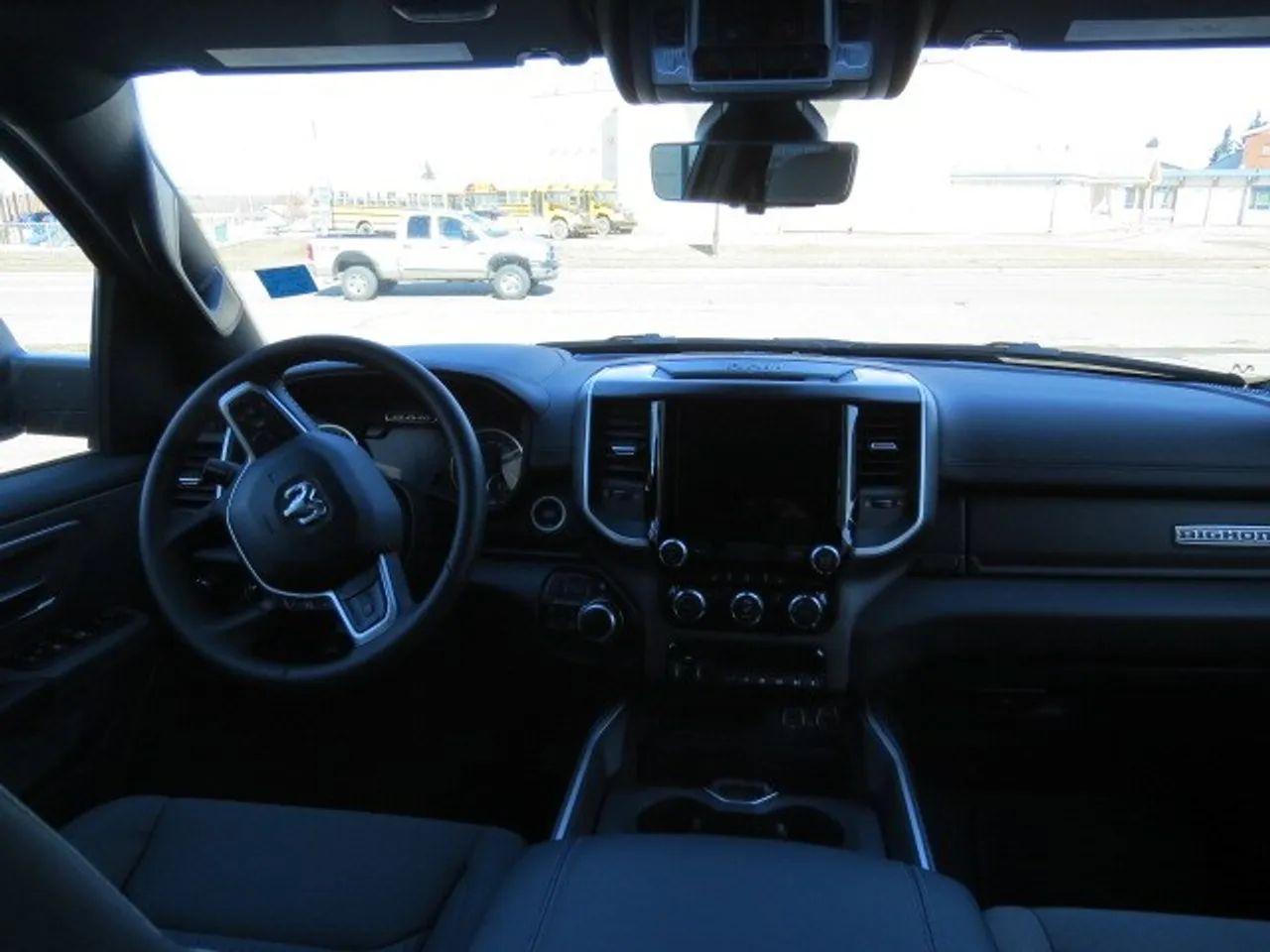2021 Ram 1500 Big Horn-4