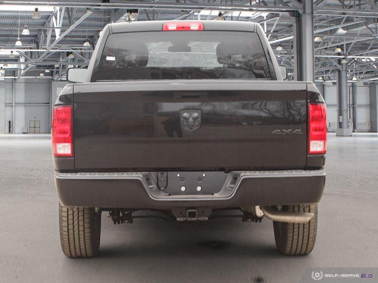 2021 Ram 1500 SLT-4