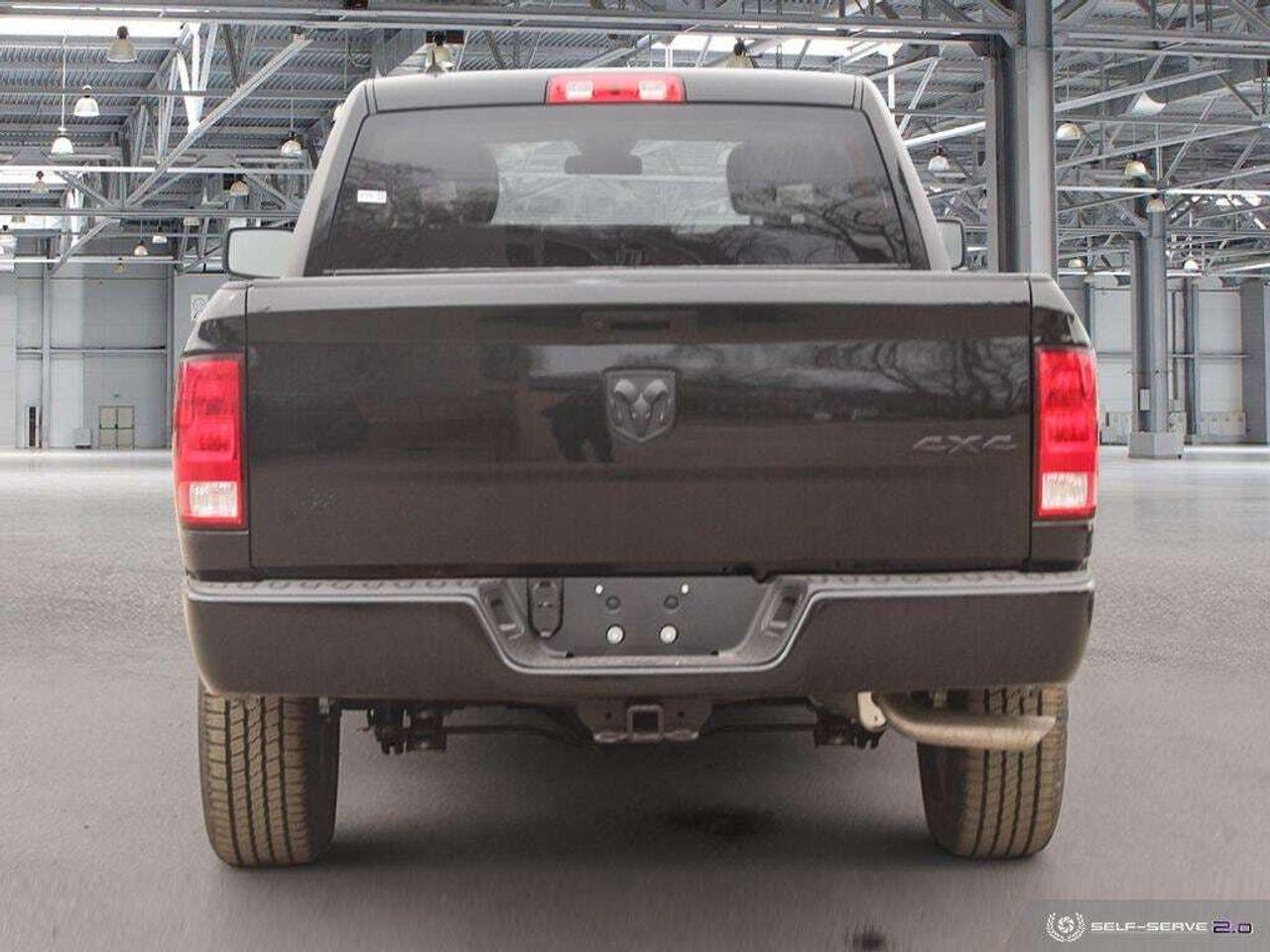 2021 Ram 1500 SLT-4