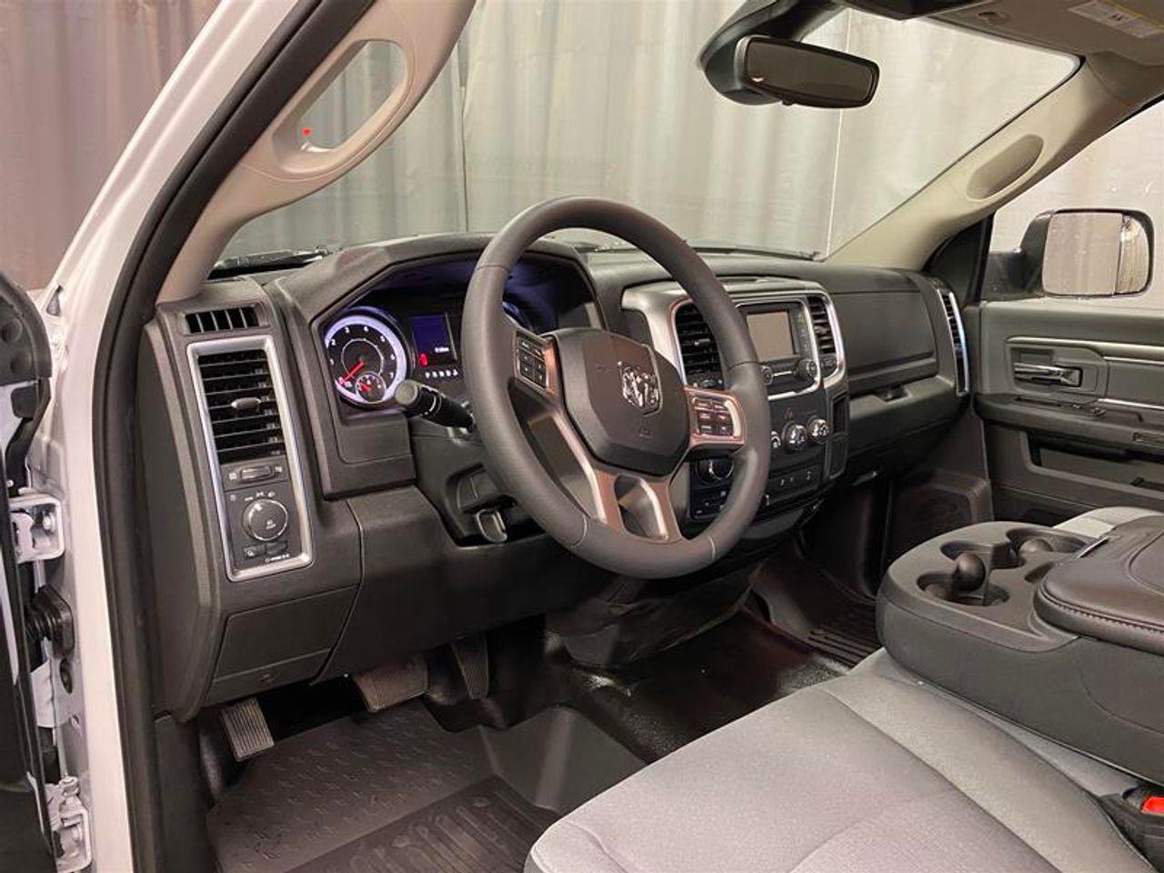 2021 Ram 1500 SLT-4