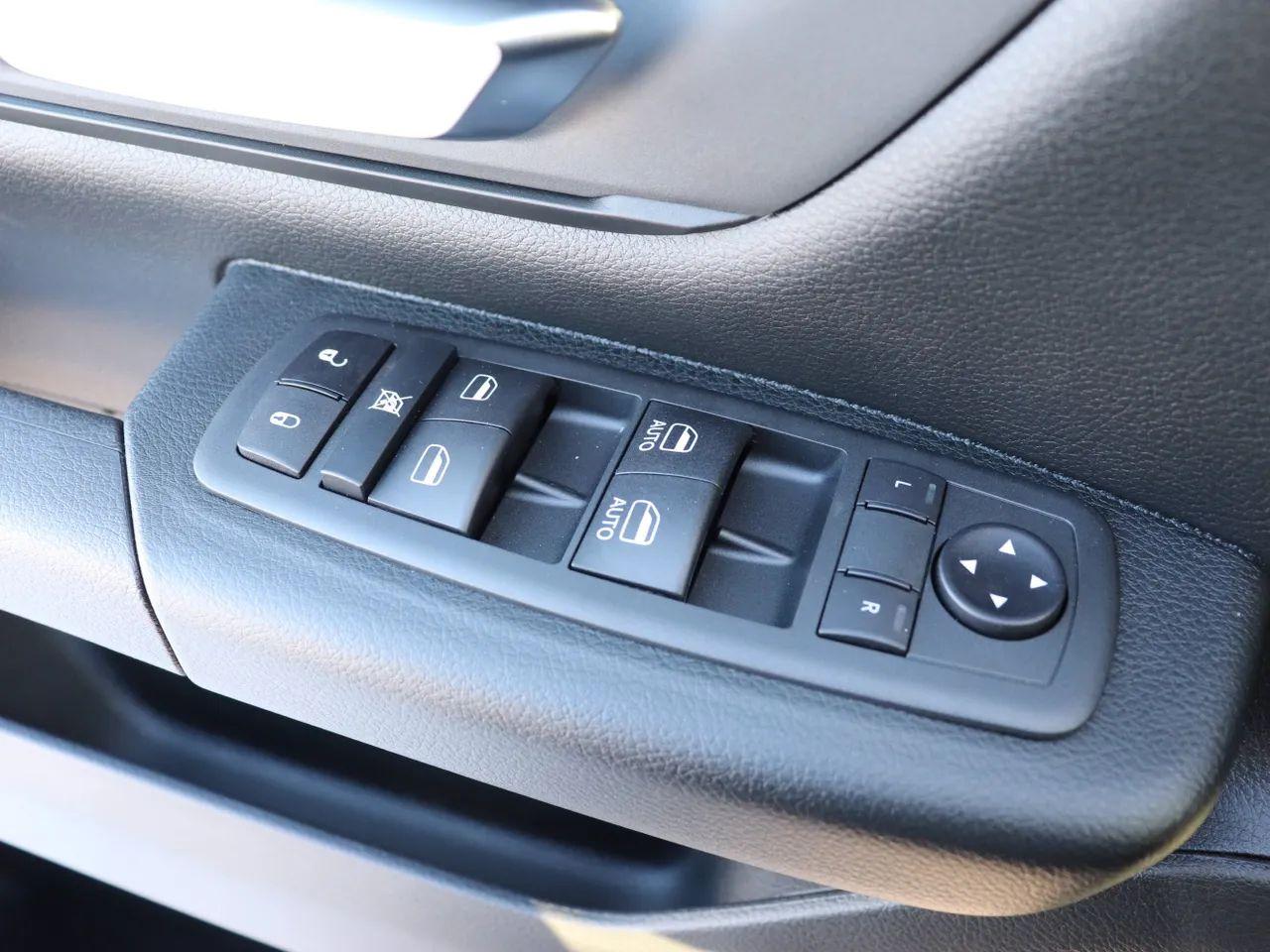 2021 Ram 1500 -3