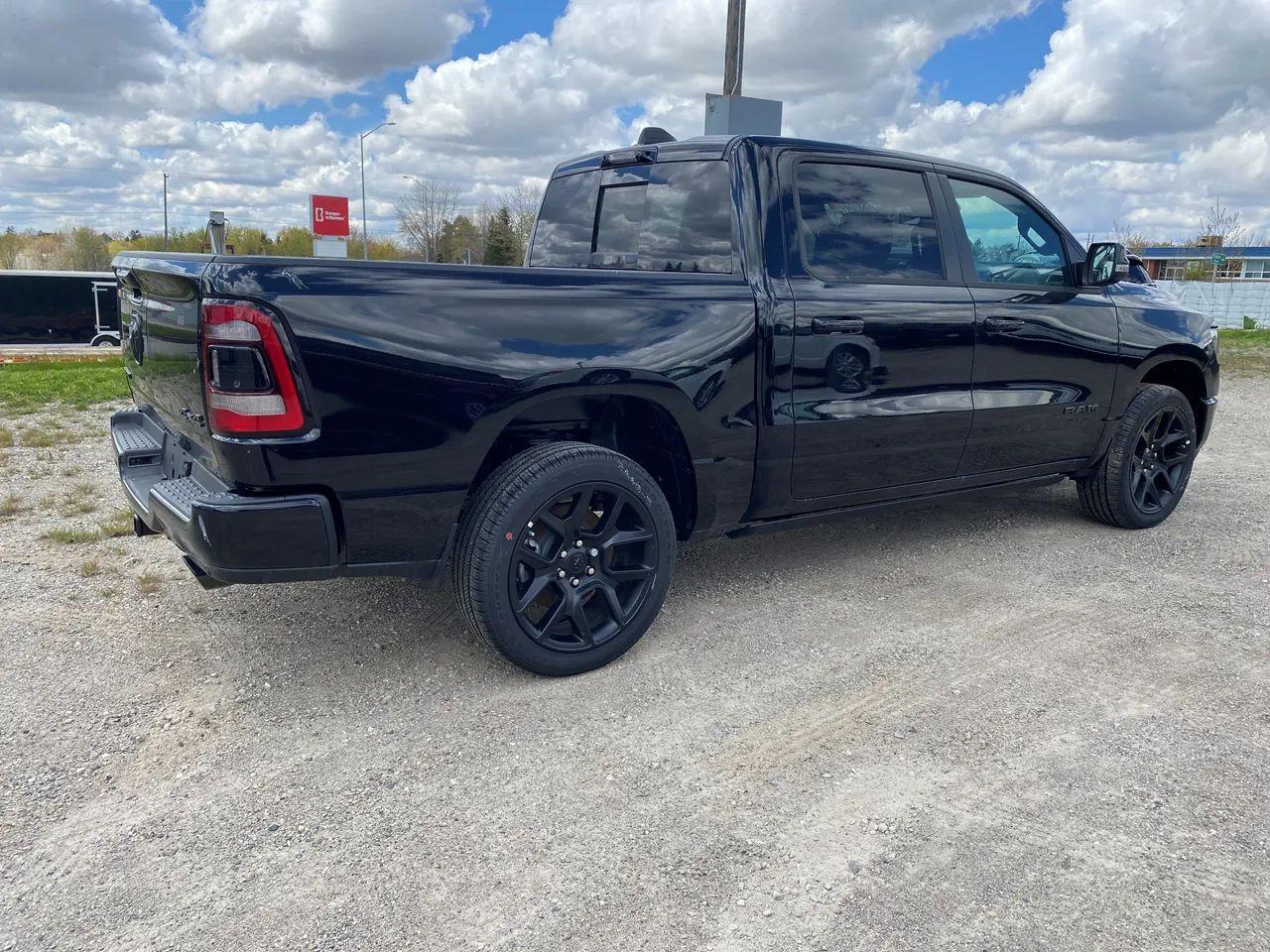 2021 Ram 1500 Sport-2