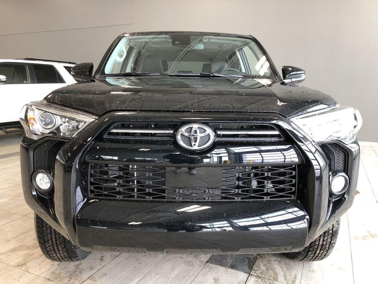 2021 Toyota 4Runner SR5-2