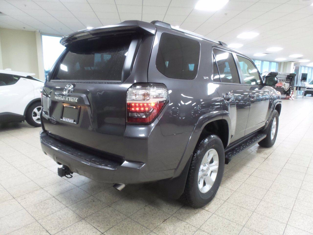 2021 Toyota 4Runner SR5-3