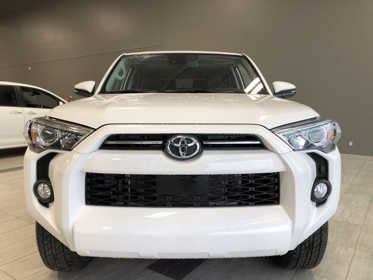 2021 Toyota 4Runner SR5-2