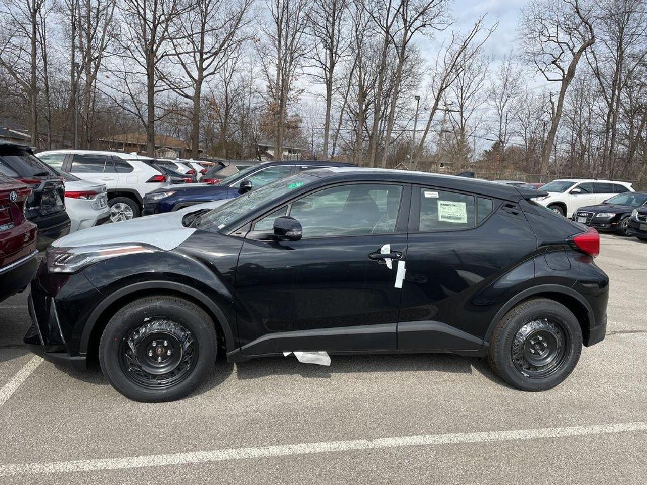 2021 Toyota CH-R LE-1