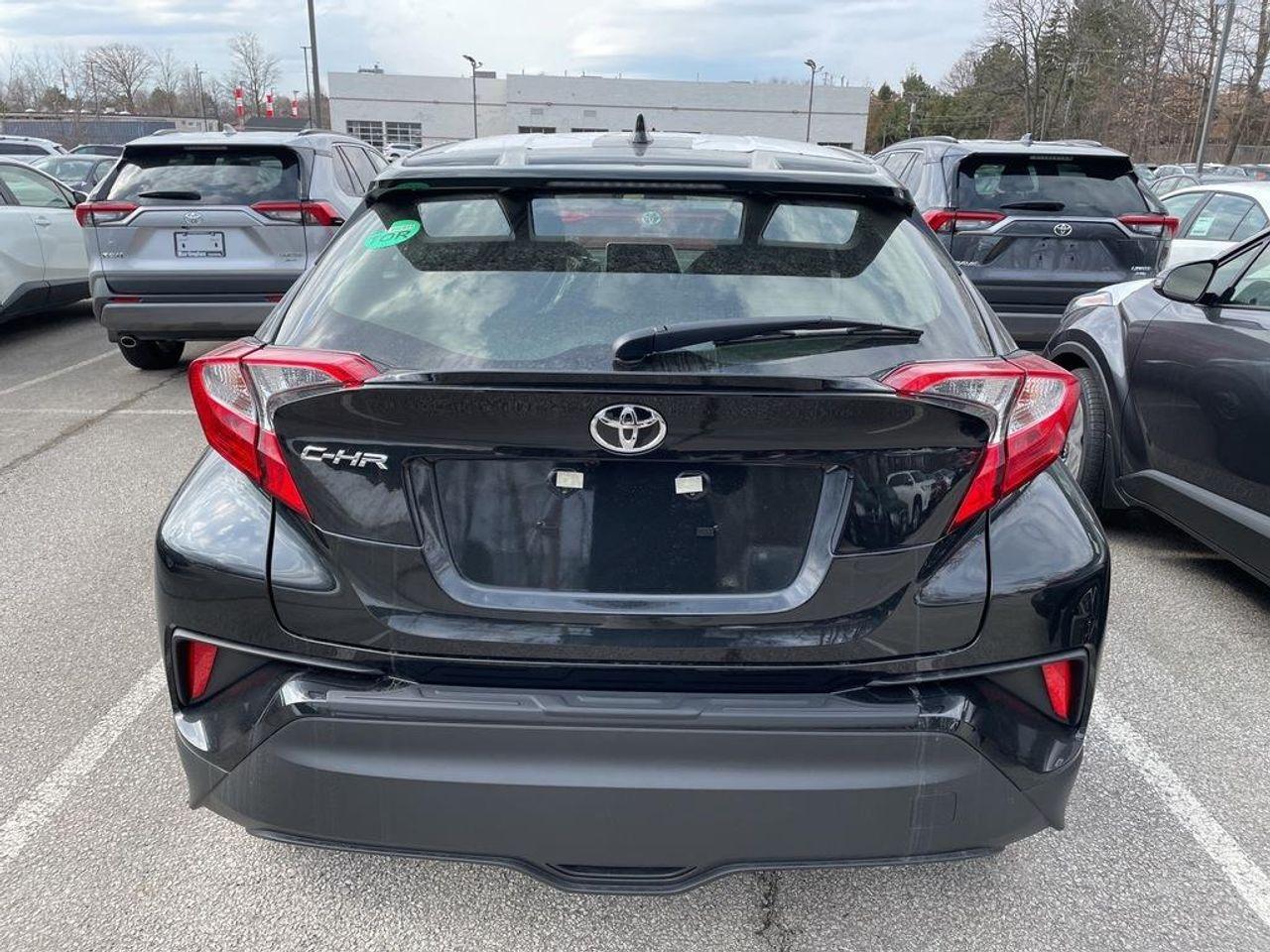2021 Toyota CH-R LE-3