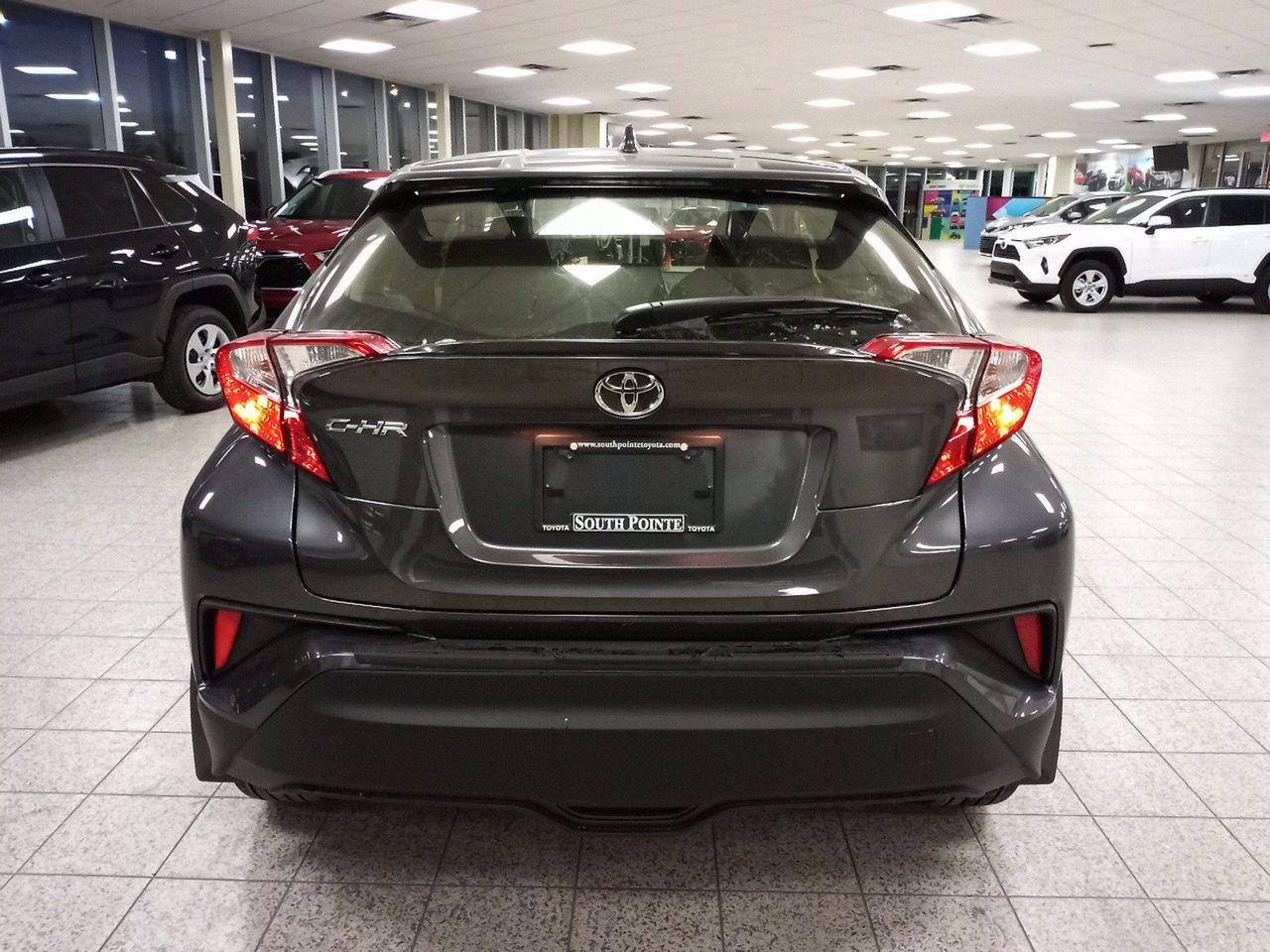 2021 Toyota CH-R LE-4
