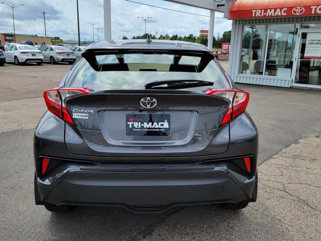 2021 Toyota CH-R LE-3