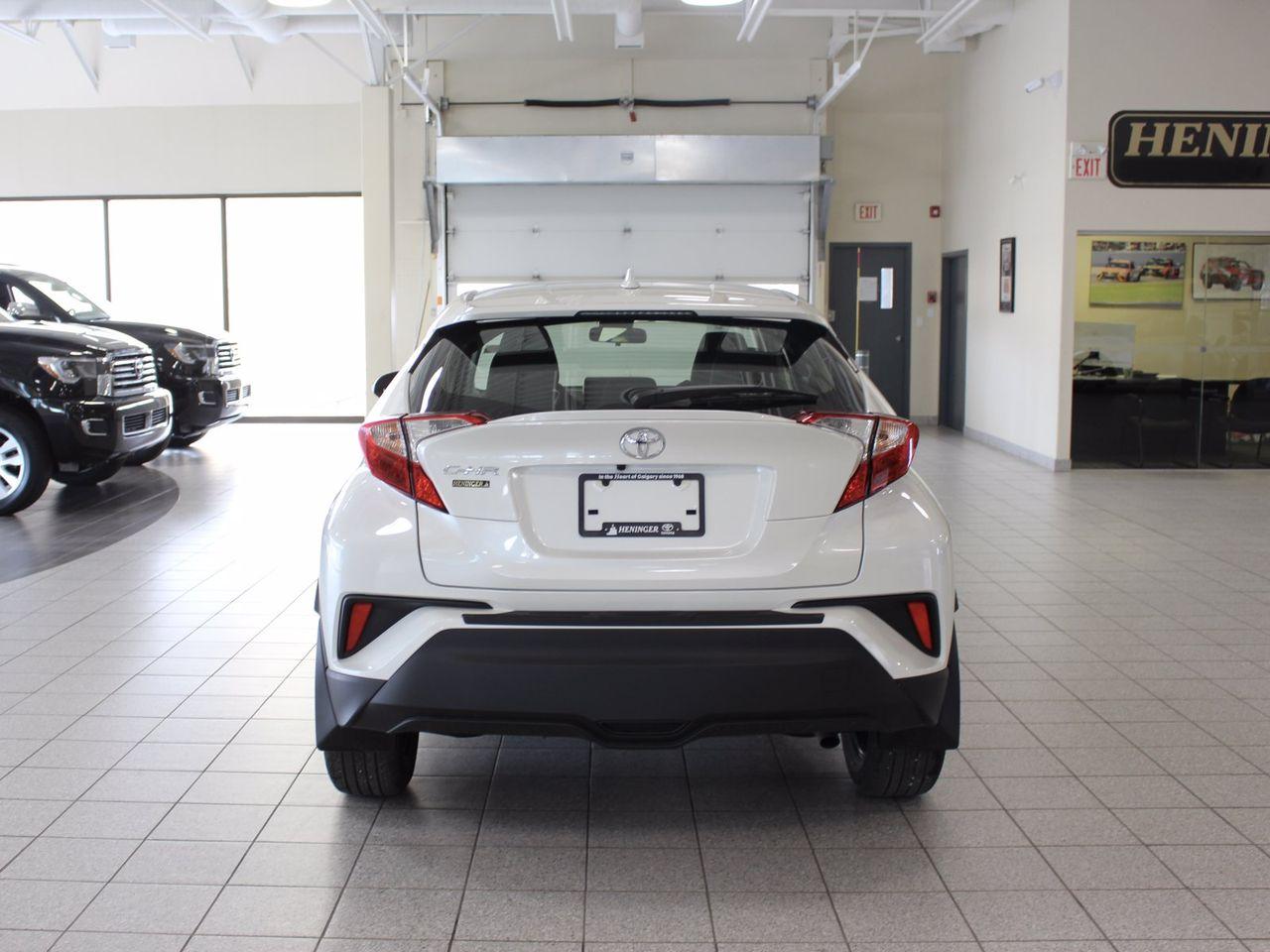 2021 Toyota CH-R LE-4