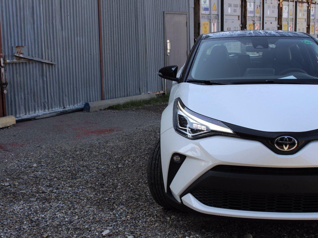 2021 Toyota CH-R Limited-2