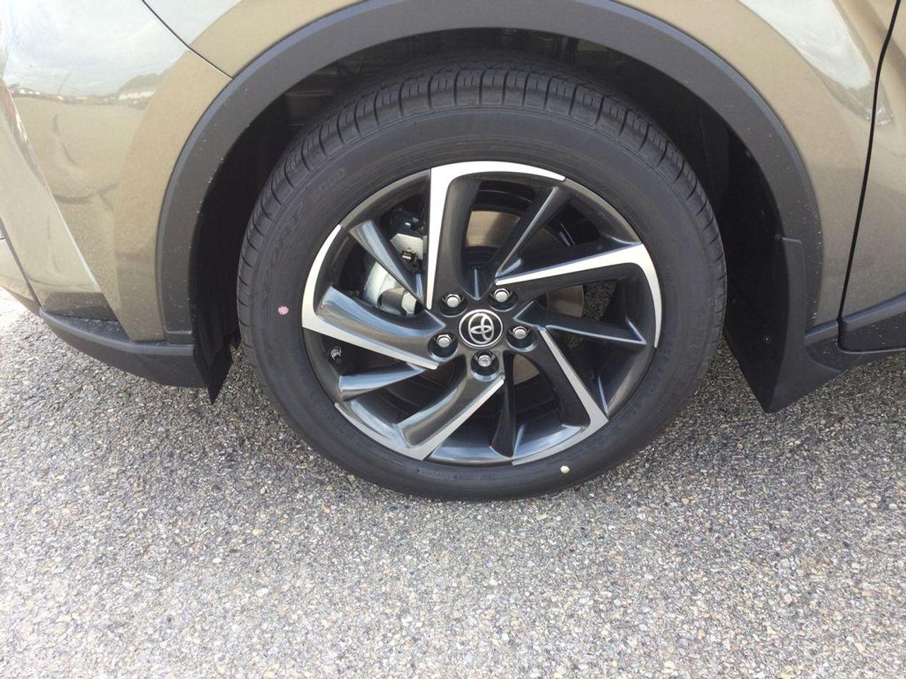 2021 Toyota CH-R Limited-2