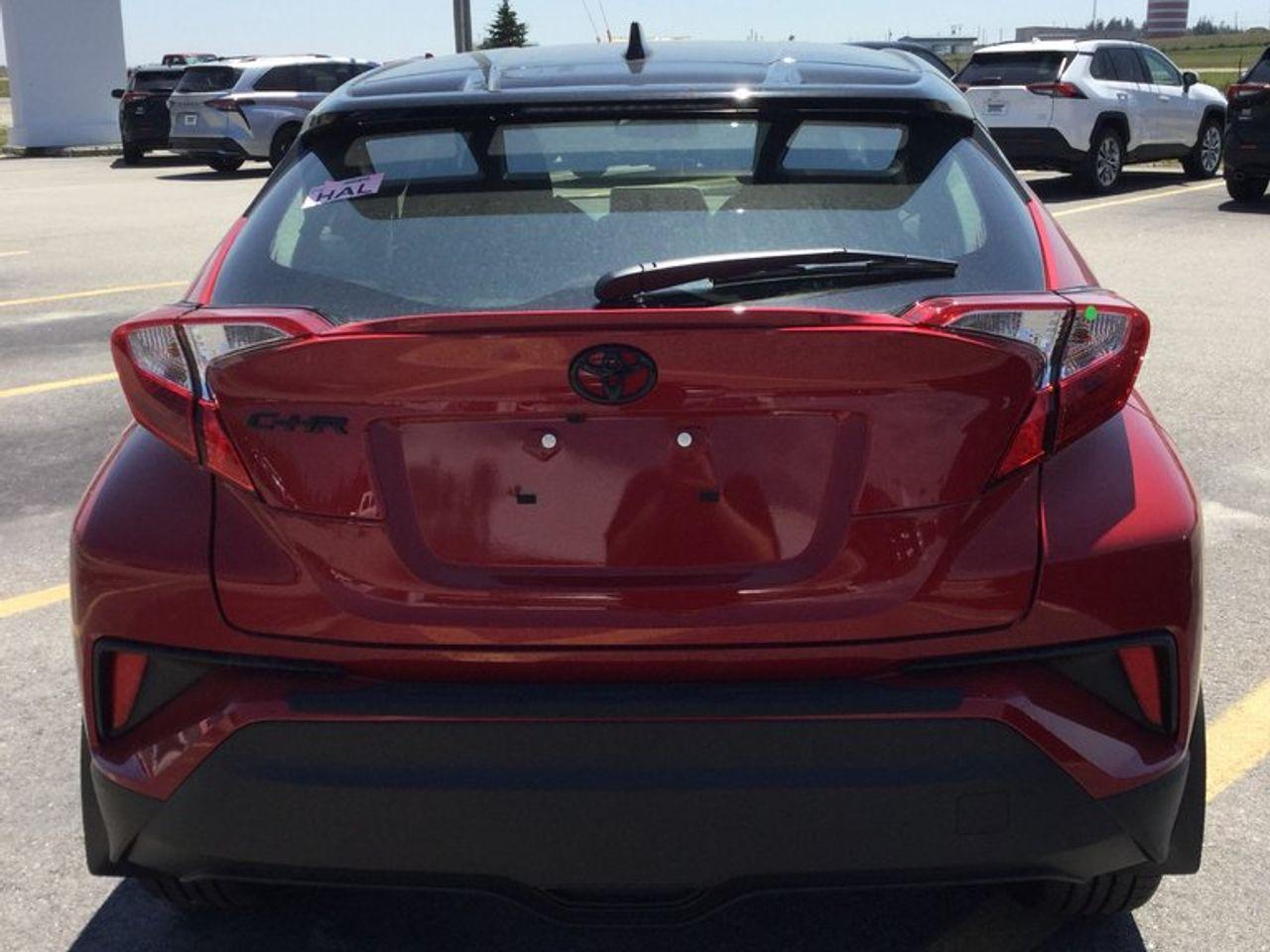 2021 Toyota CH-R XLE Premium-3