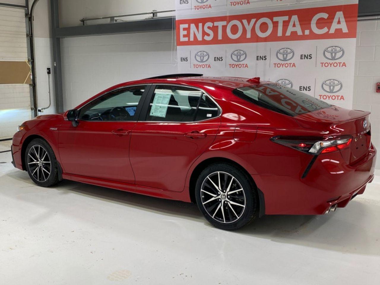 2021 Toyota Camry Hybrid LE-3