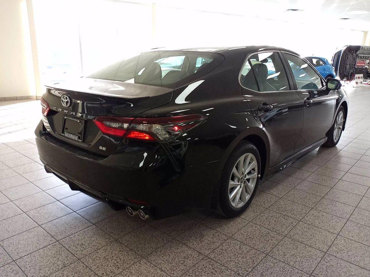 2021 Toyota Camry SE-3