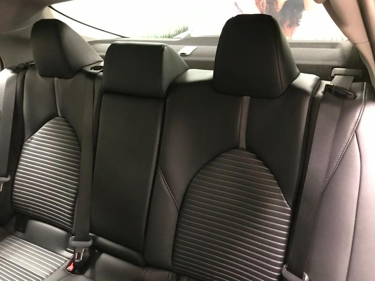 2021 Toyota Camry SE-4