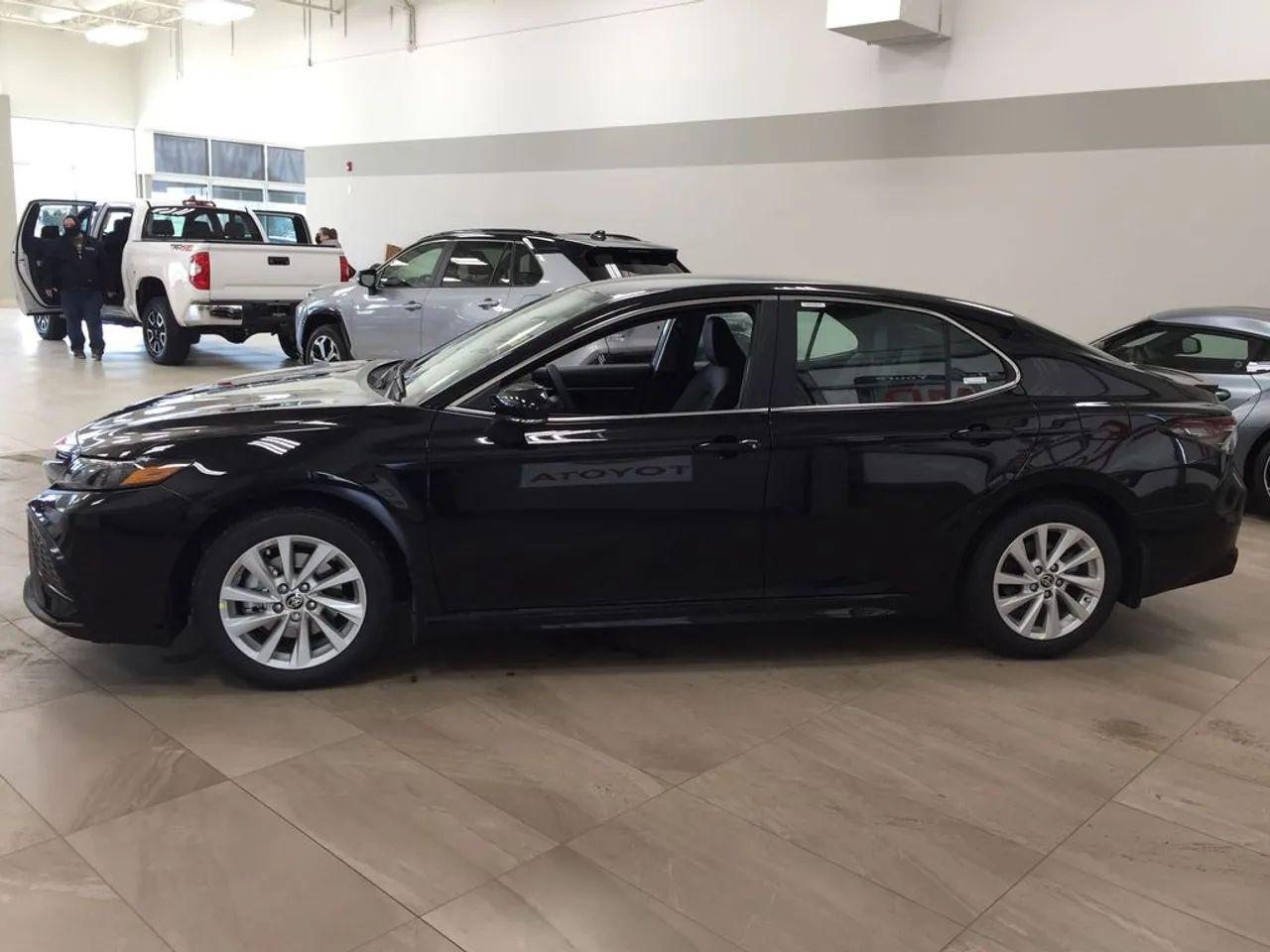 2021 Toyota Camry SE-3