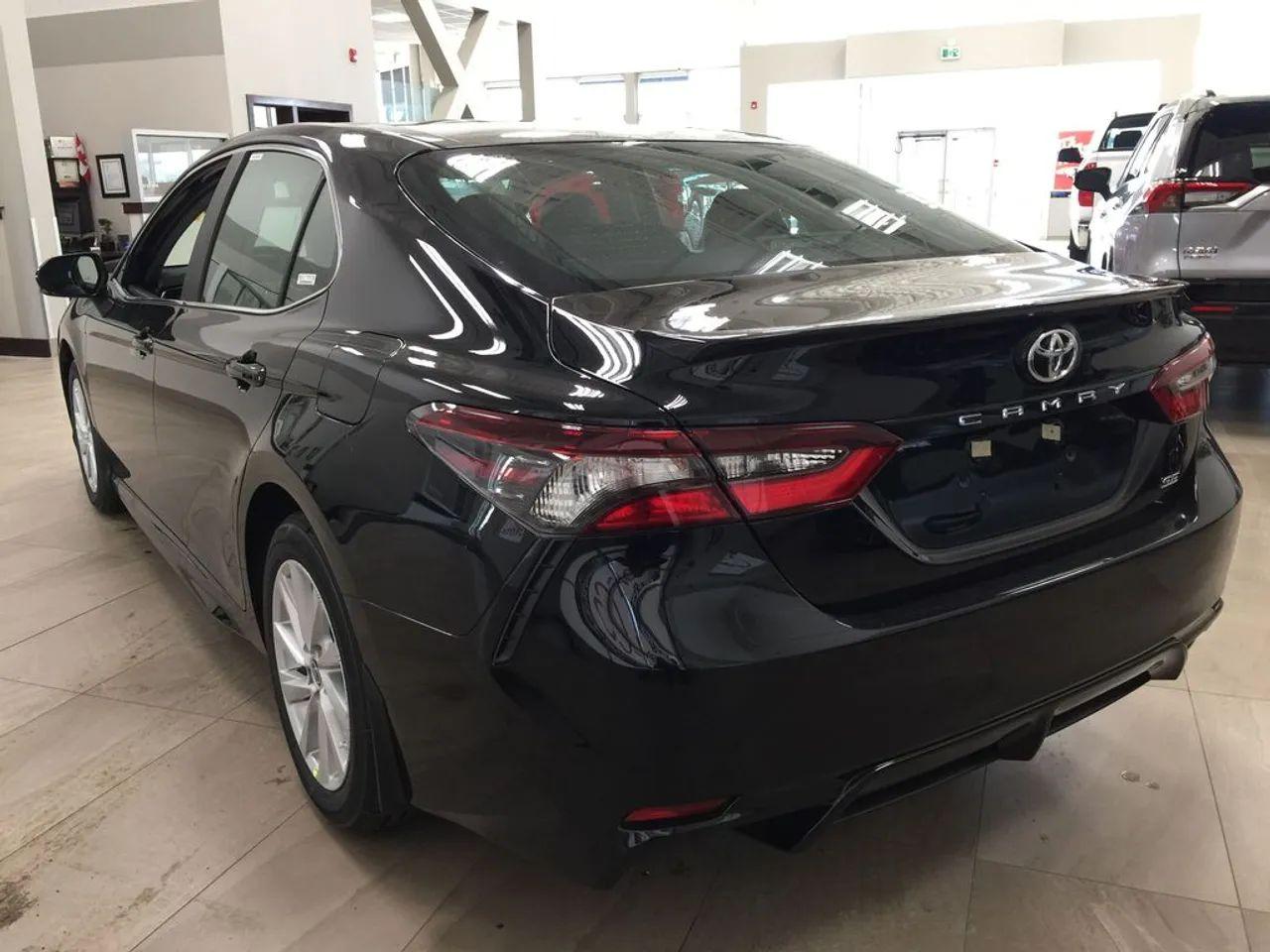 2021 Toyota Camry SE-4