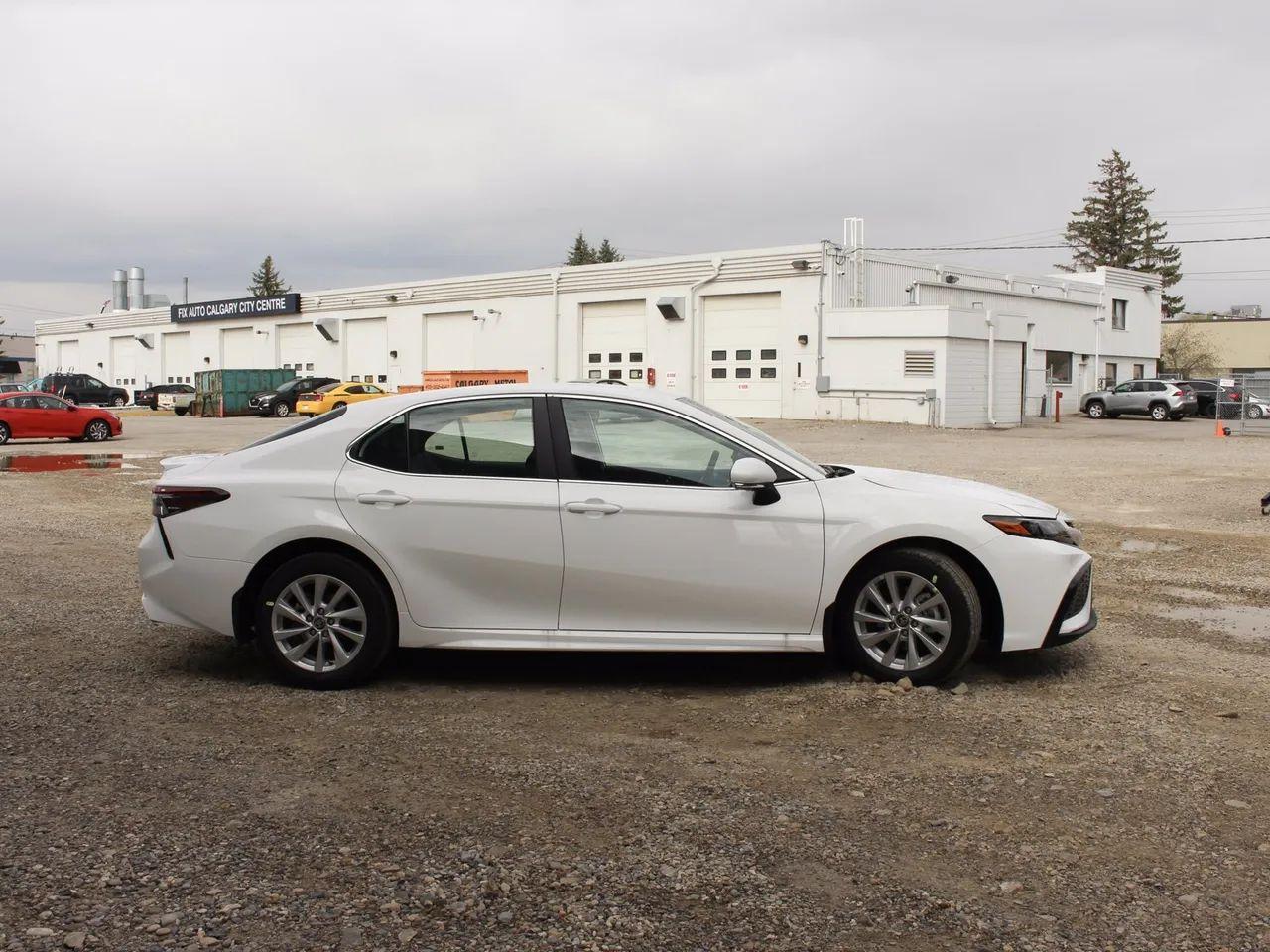 2021 Toyota Camry SE-3