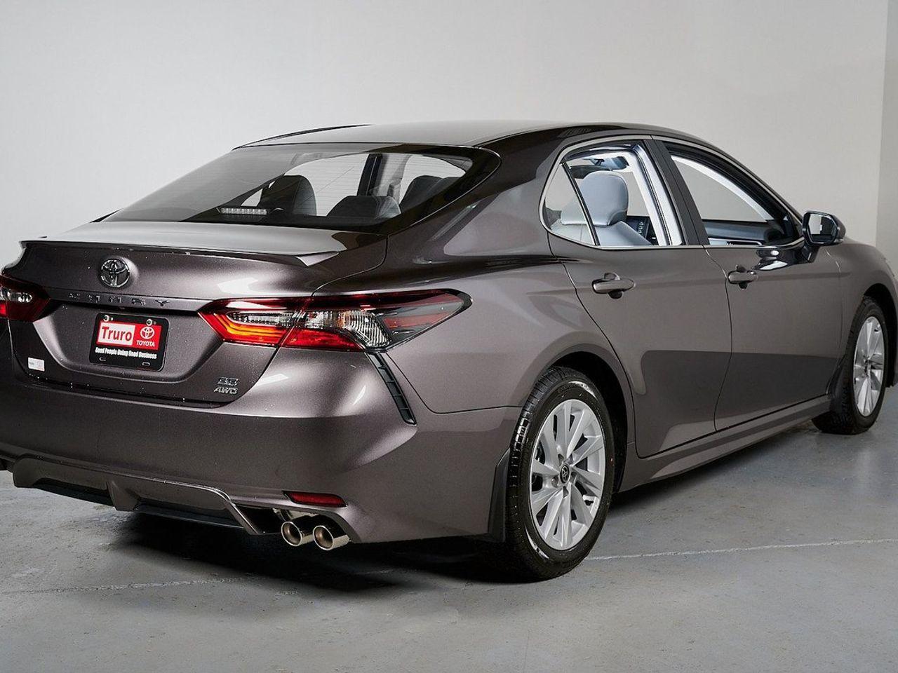 2021 Toyota Camry SE-3