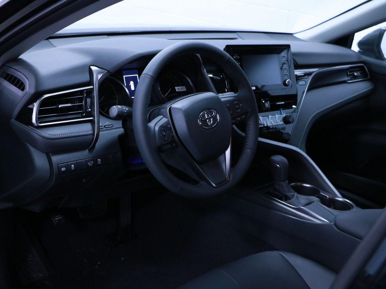 2021 Toyota Camry SE-2