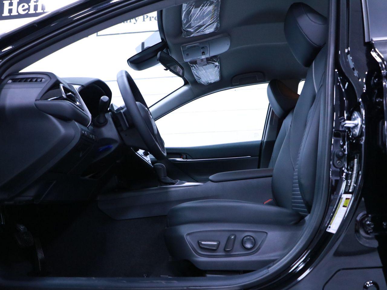2021 Toyota Camry SE-3