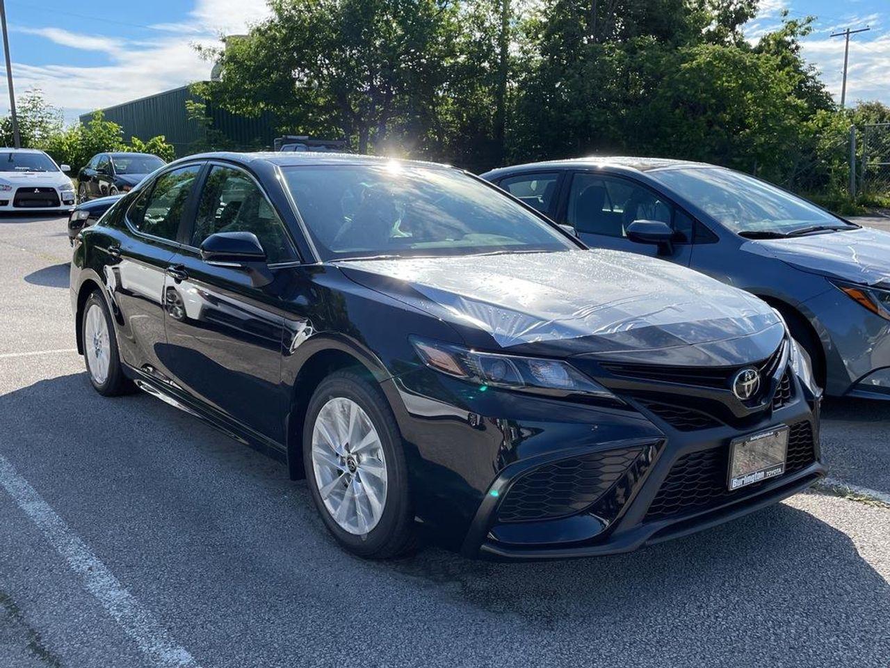 2021 Toyota Camry SE-2