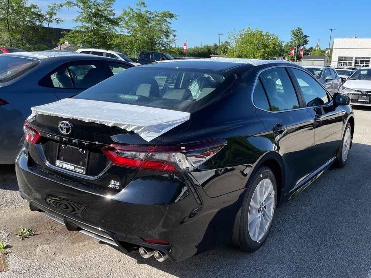 2021 Toyota Camry SE-3
